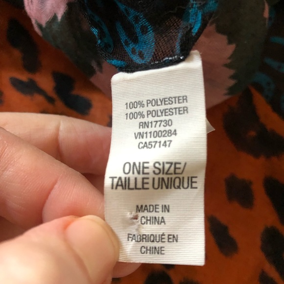 Scarf - Picture 4 of 5